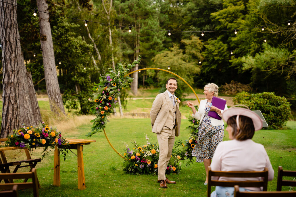 wedding celebrant at Brook Farm Cuffley in Hertfordshire